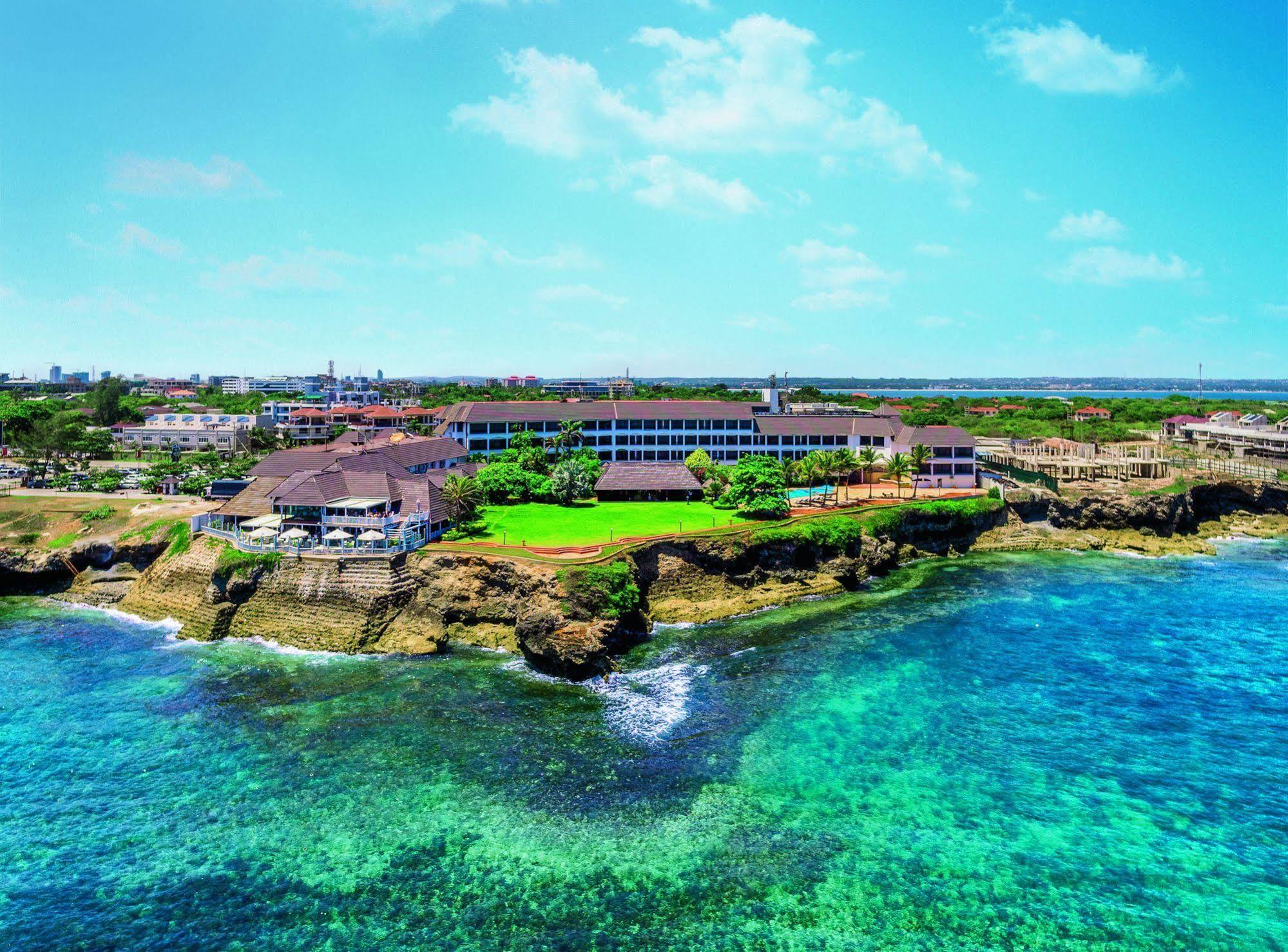 Sea Cliff Hotel Daressalam Exterior foto